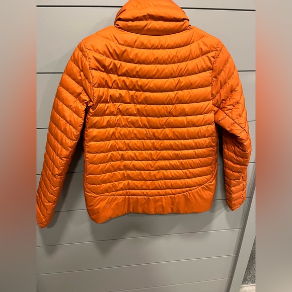 Lululemon size small puffer jacket - Picture 3 of 10